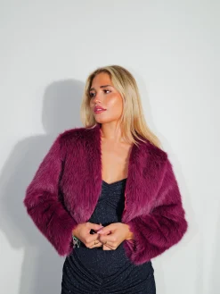 Chaqueta mini pelo berenjena