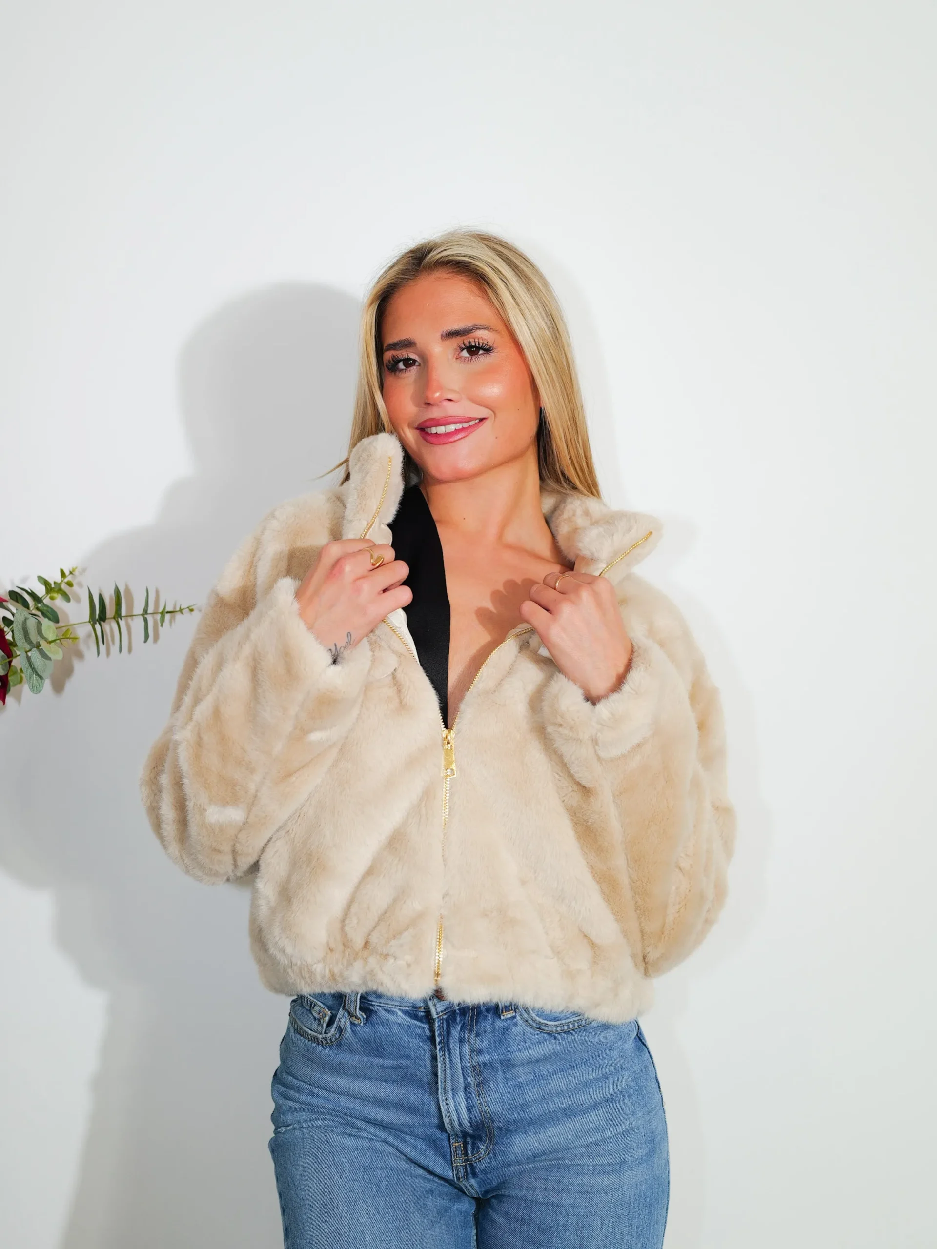 Chaqueta pelo cremallera beige