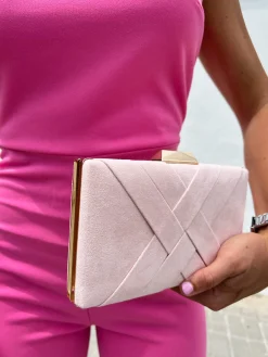 Clutch trenzado rosa