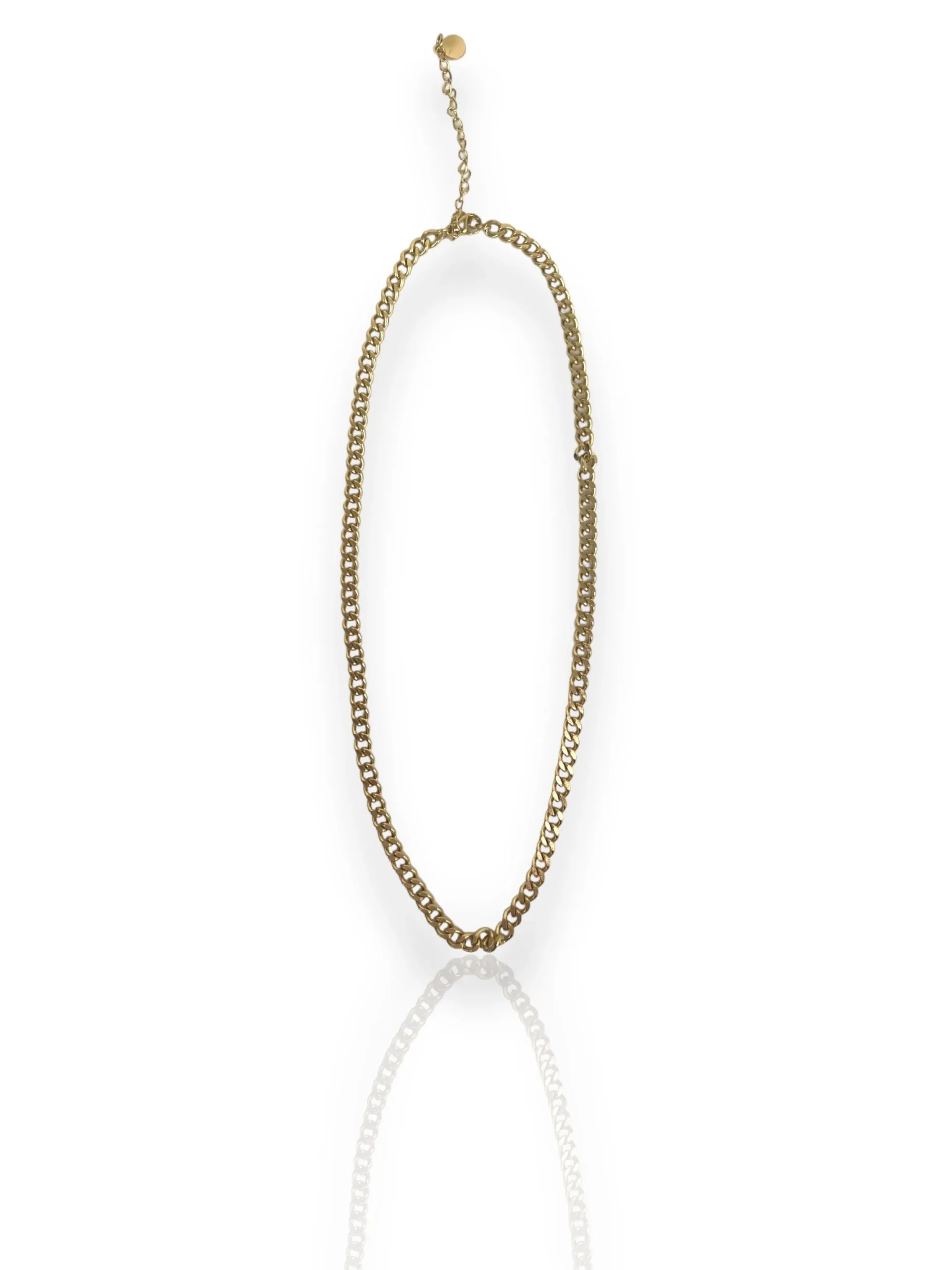 Colgante cadena fina dorado