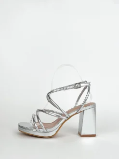 Sandalia plataforma entrelazado plateada