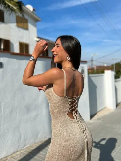 Vestido midi punto dorado