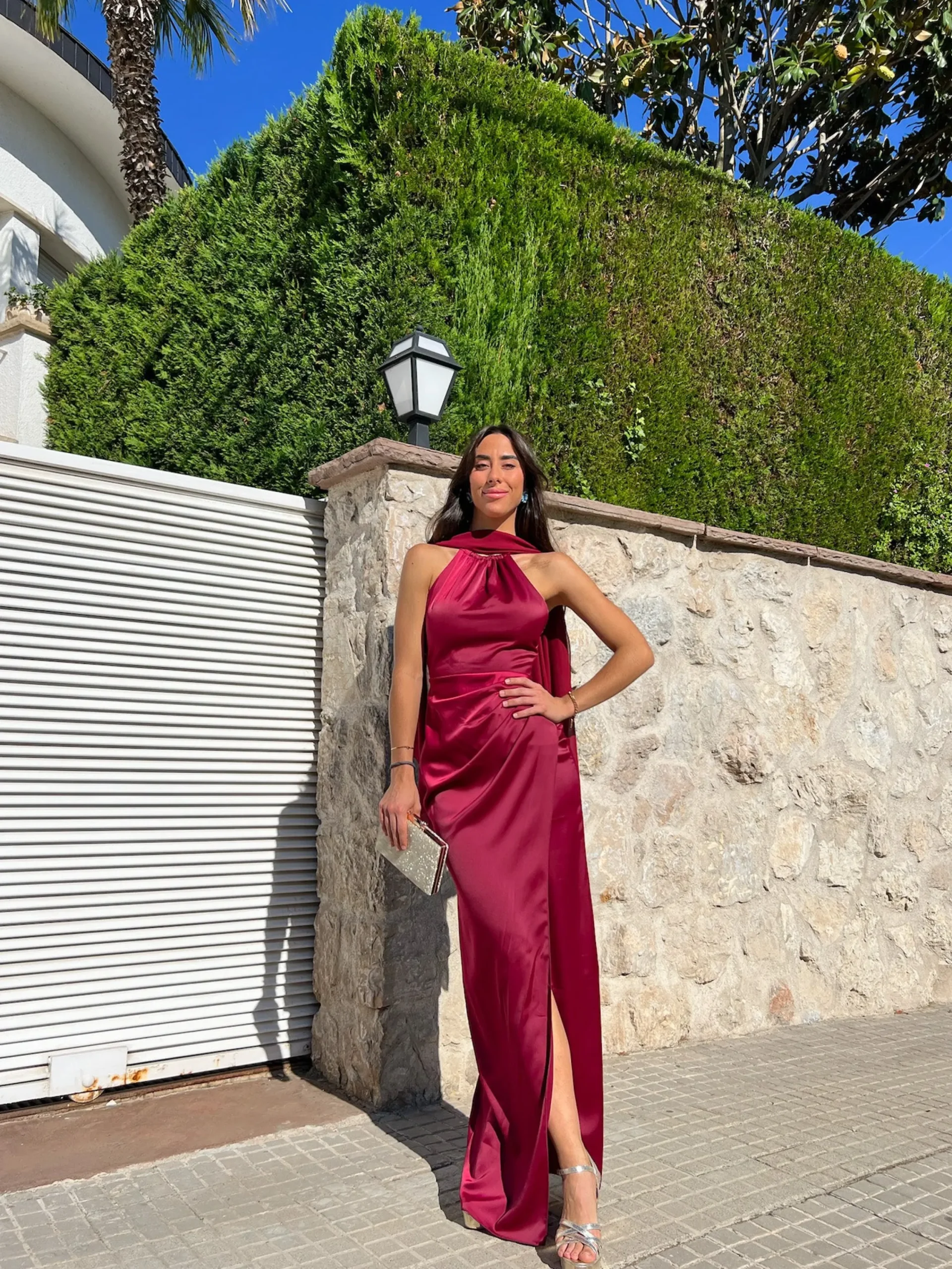Vestido tubo halter burdeos