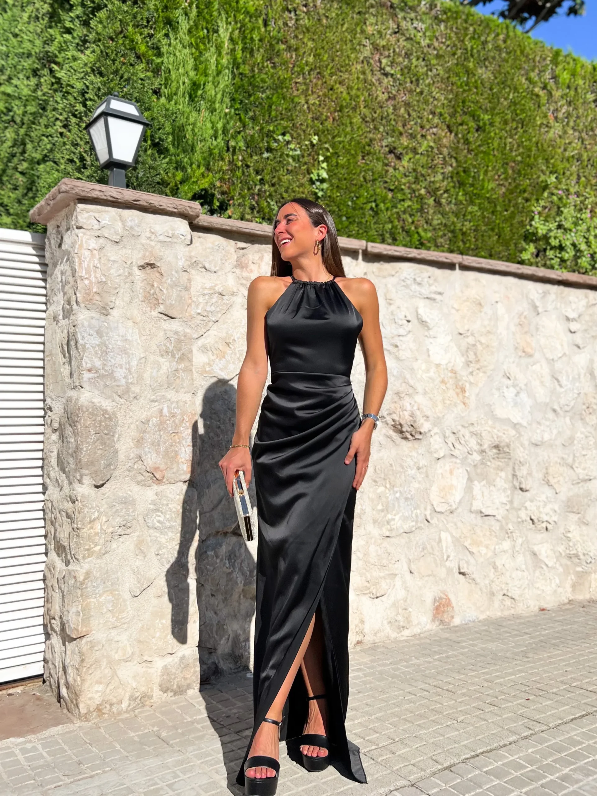 Vestido tubo halter negro