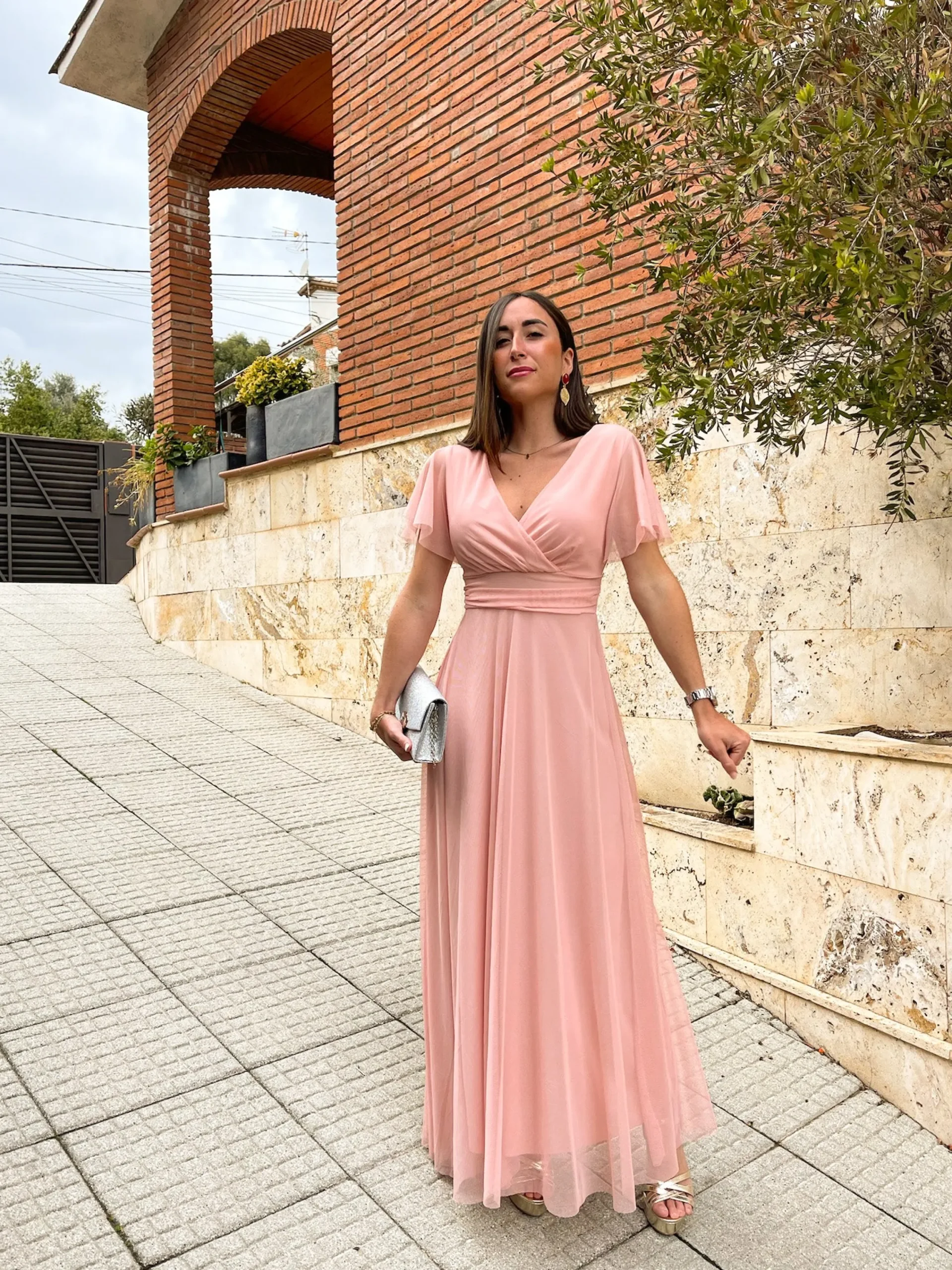 Vestido tulle manga rosa