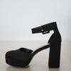 Zapato cerrado ante negro